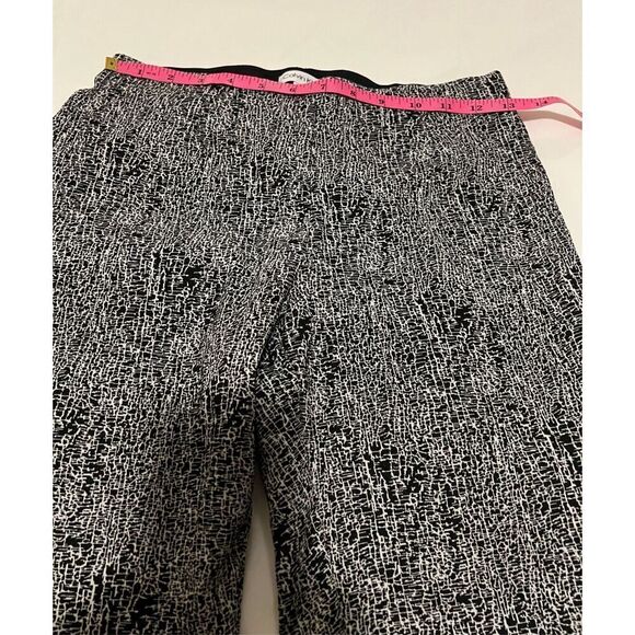 Calvin Klein pull-up stretch pants, black and white - Picture 3 of 5